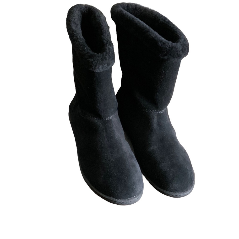 J. Crew black leather boots with faux shearling lining. Size 8